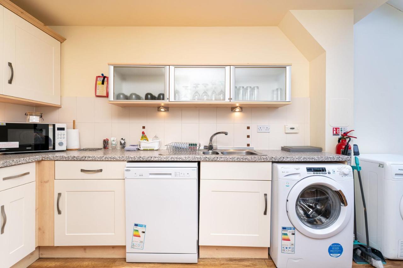 4 Bedroom Townhouse In Стерлинг Экстерьер фото